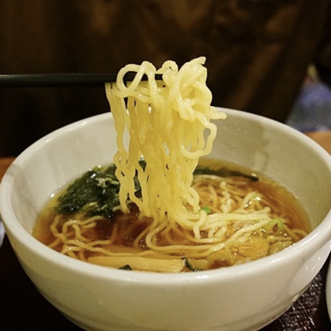 由 Dormy Inn 的「夜鳴拉麵」到東證9616 共立メンテナンス